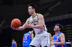 包含集结日CBA常规赛焦点战,广厦男篮遗憾出局,媒体盛赞,资深球员宣示担当的词条